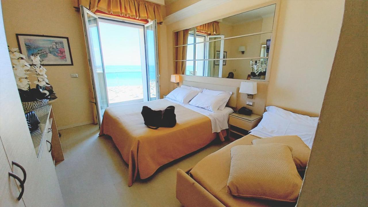 Hotel Caesar Paladium Rimini Kültér fotó