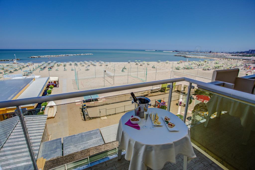Hotel Caesar Paladium Rimini Szoba fotó