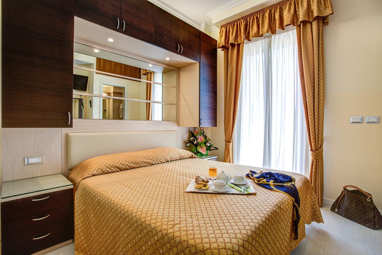 Hotel Caesar Paladium Rimini Kültér fotó